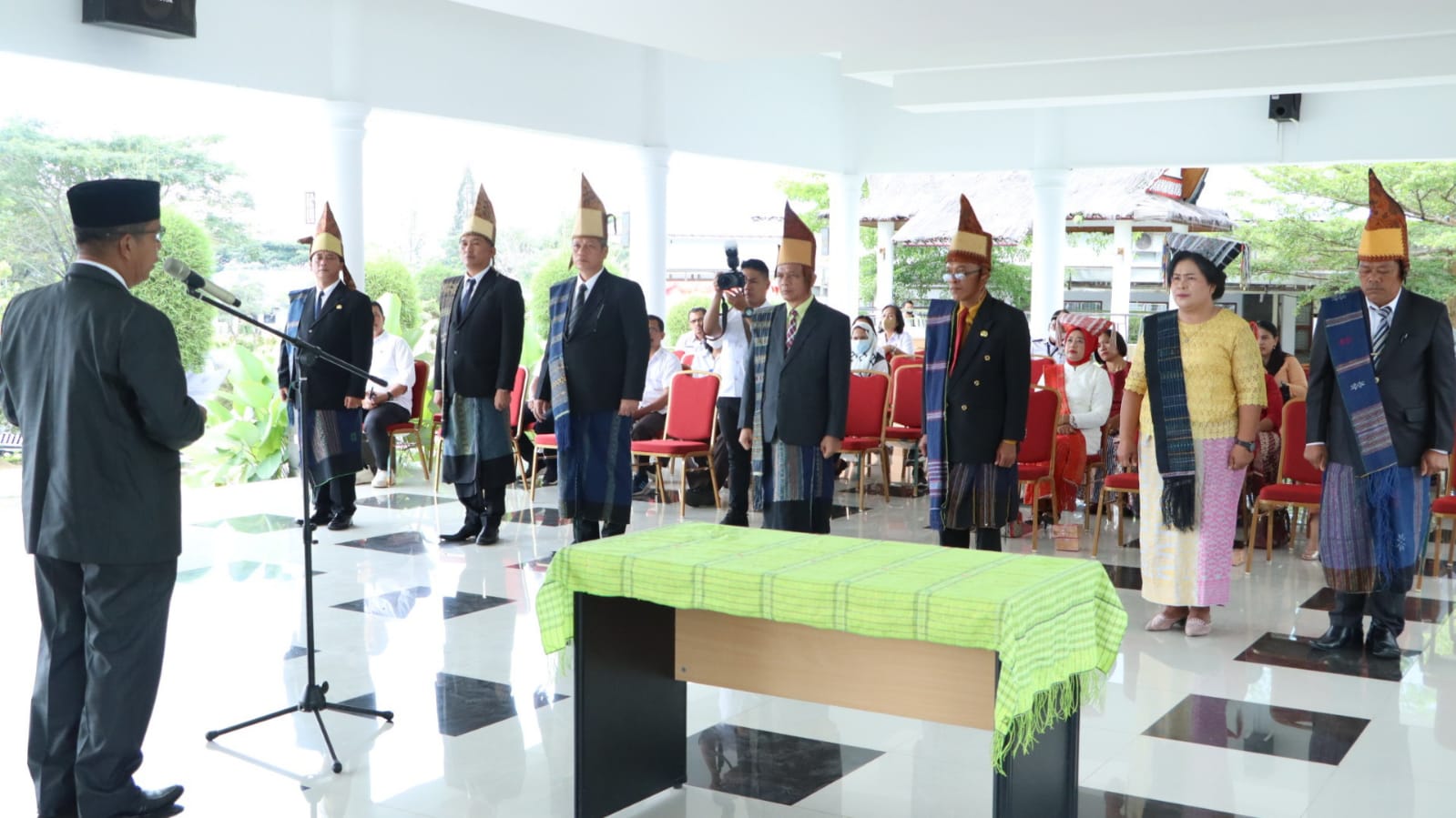 Lantik 7 ASN Jabatan Pimpinan Tinggi Pratama dan Administrator, Bupati Simalungun: Saya menginginkan bapak ibu bekerja dengan penuh waktu bukan paruh waktu
