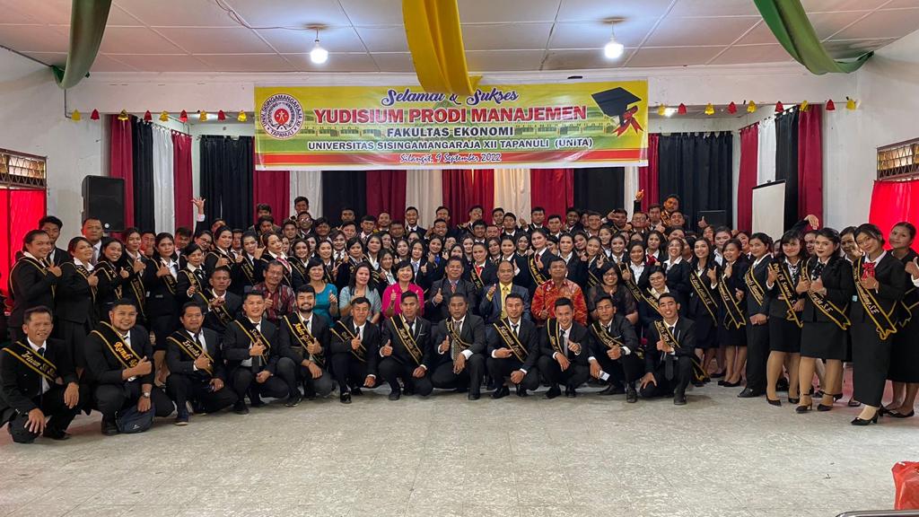 Fakultas Ekonomi Universitas Sisingamangaraja XII Tapanuli  Yudisium 119 Mahasiswa T.A.  2021/ 2022