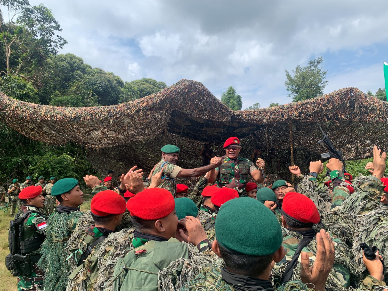 Danjen Kopassus Kobarkan Semangat Komando di Latma Harimau Satya ke-9 di Johor Malaysia
