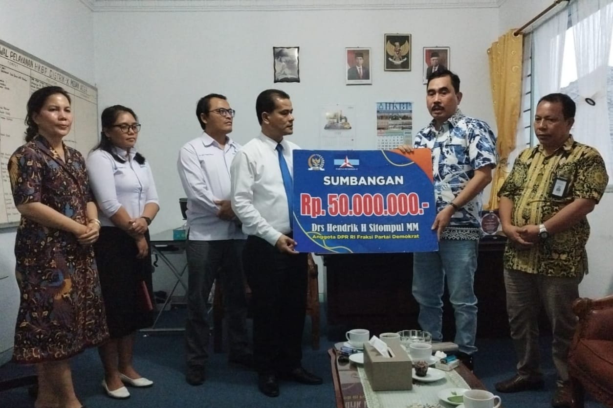 Praeses Apresiasi dan Salut:  Hendrik Sitompul Bantu Revitalisasi Kantor HKBP Distrik X Medan-Aceh