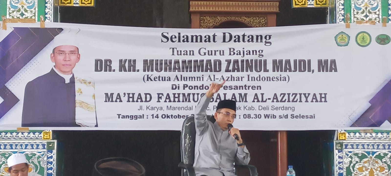 Kunjungi Ma’had Fahmussalam Al-Aziziyah, TGB Motivasi Santri dan Santriwati