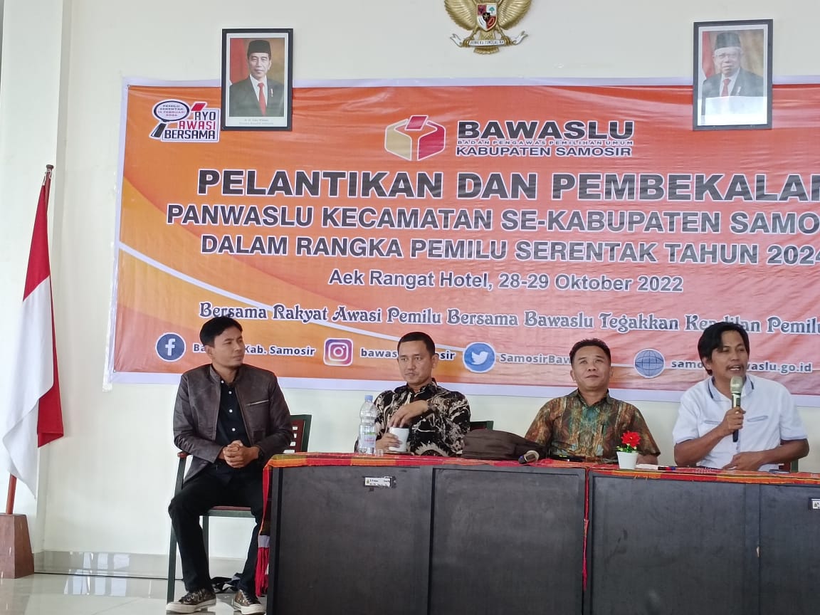 Usai Pelantikan, Bawaslu Kabupaten Samosir Gelar Pembekalan Tugas dan Fungsi 27 Panwascam
