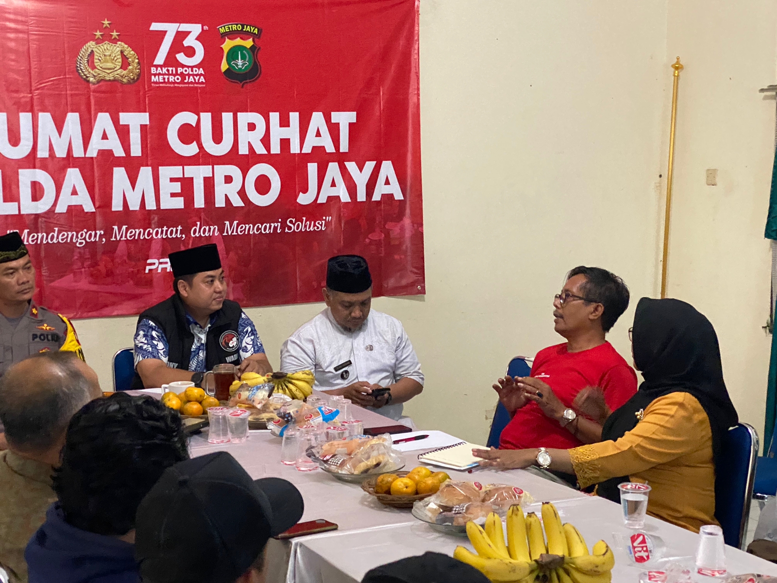 Wadirresnarkoba Polda Metro Jaya Lakukan Jumat Curhat di Pondok Cina Depok