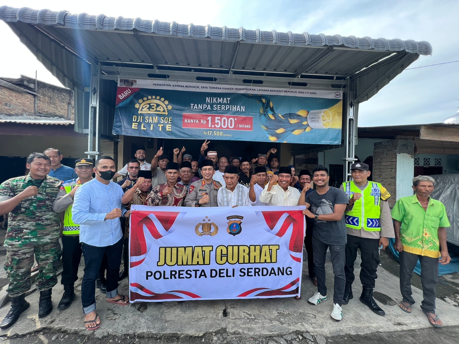 Kapolresta Deli Serdang Dengarkan Keluhan Warga Masyarakat di Jumat Curhat