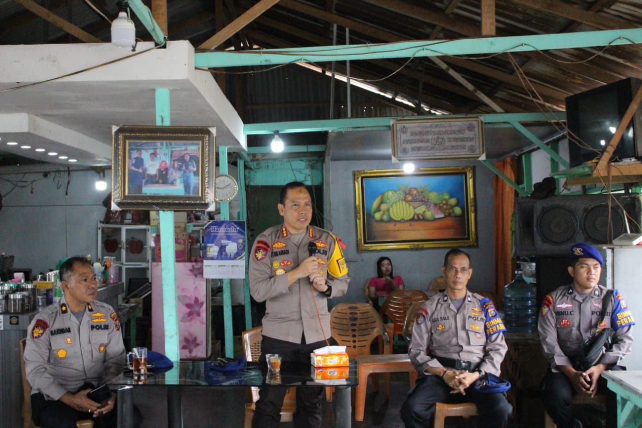 Dirpolairud Polda Sumut Bersama Masyarakat Nelayan Belawan