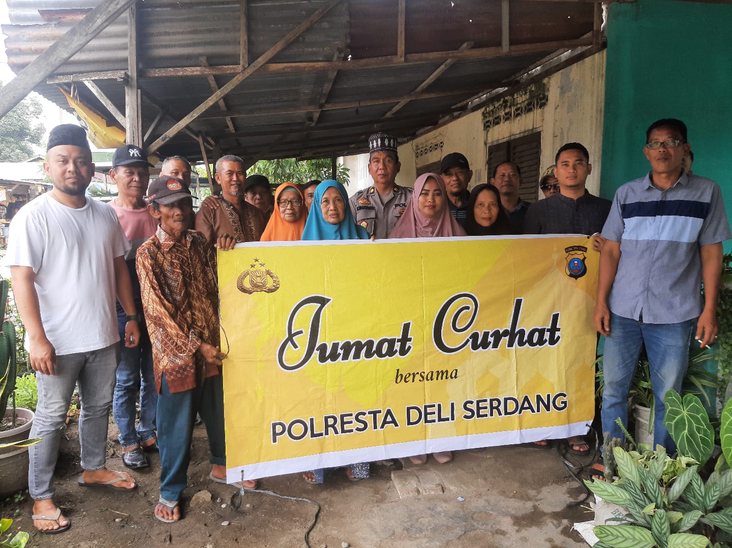 Polresta Deli Serdang Gelar Jumat Curhat Duduk Bersama Warga
