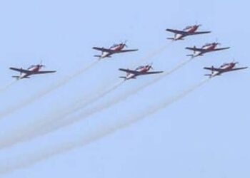 Jupiter Aerobatic Team TNI angkatan Udara  Beratraksi Di Udara