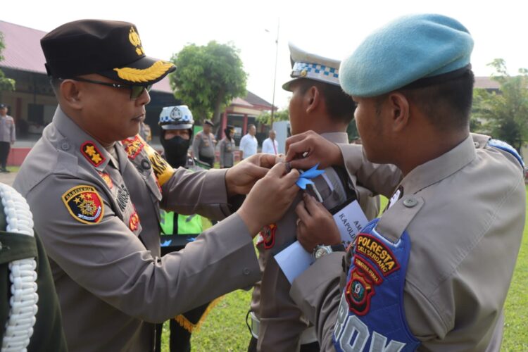 Waka Polresta Deli Serdang Pimpin Apel Gelar Pasukan Operasi Keselamatan Toba 2023