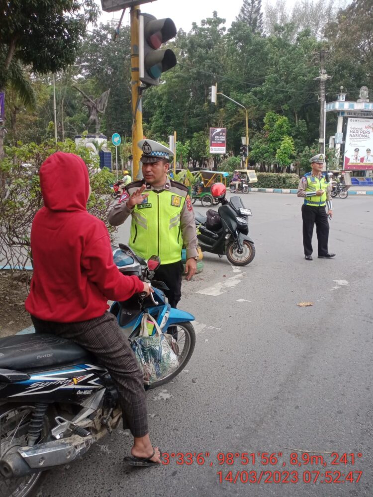 Ops Keselamatan Toba 2023, Satlantas Polresta Deli Serdang Himbau Masyarakat Patuhi Peraturan Lalu Lintas Untuk Tekan Angka Laka Lantas