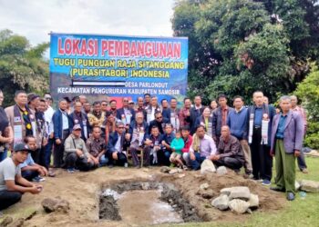 Punguan Raja Sitanggang Bangun Tugu Di Samosir