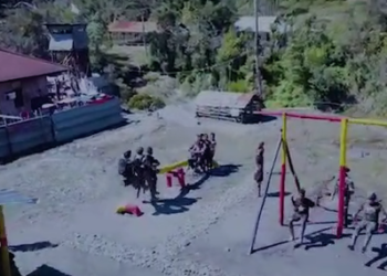 Satgas Yonif R 321/GT Dirikan Pondok Pintar