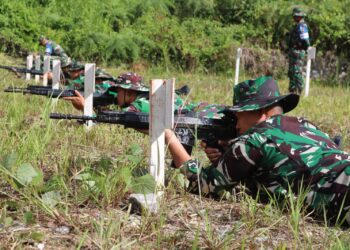 Latihan Menembak Dipimpin Langsung Oleh Dandim 0309/Solok