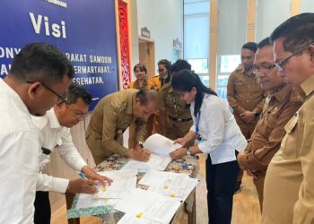 Wakil Bupati Samosir Menandatangani Naskah Perjanjian Hibah dan Serah Terima Barang Milik Negara Kementerian PUPR