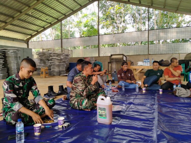 Prajurit TNI Harus Menjadi Solusi Dari Kesulitan Rakyat Di Sekitarnya
