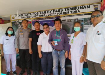 Satnarkoba Polres Toba Lakukan Test Urine Kepada ABK Ferry dan Supir Bus