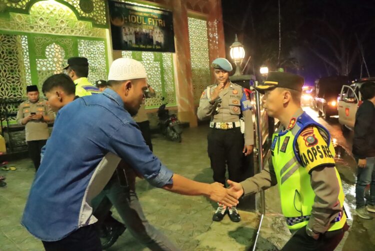 Kapolres Samosir Pimpin Patroli Presisi  Gabungan Skala Besar Pada Perayaan Idul Fitri
