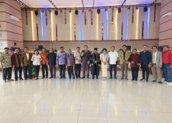 Rektor UHN Dr Richard Napitupulu Lantik Dr Hotden Nainggolan Jadi Dekan Fakultas Pertanian UHN