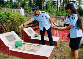 Lembaga Pemasyarakatan Siborongborong Tabur Bunga Pada Upacara Hari Bakti Pemasyarakatan ke-59 di Taman Makam Pahlawan