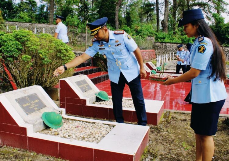 Lembaga Pemasyarakatan Siborongborong Tabur Bunga Pada Upacara Hari Bakti Pemasyarakatan ke-59 di Taman Makam Pahlawan