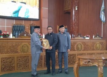 DPRD Setujui Raperda Kota Depok Tentang Penyelenggaraan Perizinan dan Non Perizinan