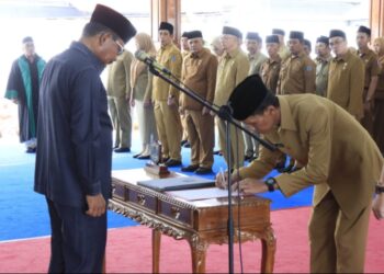Wali Kota Binjai Amir Hamzah Lantik 126 Pejabat di Jajaran Pemko Binjai 
