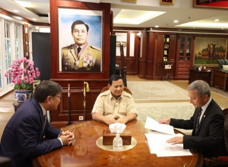 Menhan RI Prabowo Subianto Terima Kunjungan Kehormatan Menlu Singapura Mr. Vivian Balakrishnan