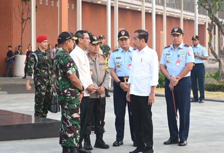 Presiden Jokowi Bertolak Ke Sumbar Tinjau Banjir Bandang di Padang