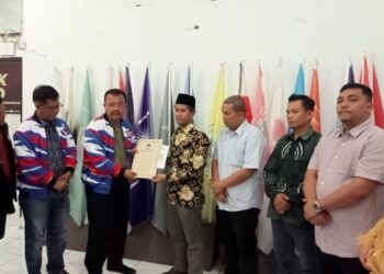 KPUD Kabupaten Dairi Tetapkan Bapaslon Rimso Maruli Sinaga dan Barita Sihite Lolos Verifikasi Administrasi 700 KSB Tim Rim Uli Bintangta Siap Sukseskan Proses Verifikasi Faktual 