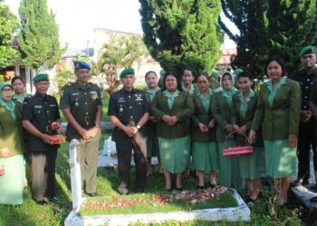 Dandim 0206/Dairi Pimpin Ziarah Rombongan ke TMP Panji Sibura-bura Dalam Rangka HUT Ke-74 Kodam I/Bukit Barisan