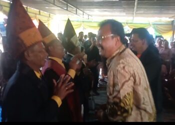 Bakal Calon Bupati Dairi, St. Dr. (Can) RM Sinaga, Hadiri Acara Pernikahan Putra Ketua Kordes Tim Rim Uli Bintangta, Lagu Toga Sinaga Berkumandang di Desa Lau Hole Dairi 