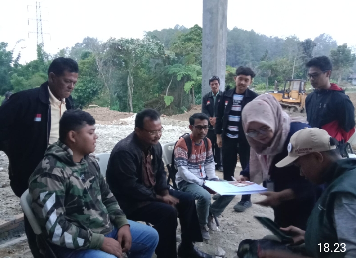 Panitia Pemungutan Suara Kecamatan Sitinjo Lakukan Coklit dengan Bakal Calon Bupati Dairi St Dr (Can) RM Sinaga SH MH di Posko Pemenangan Sitinjo