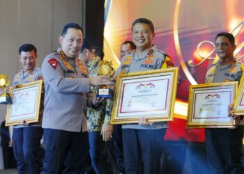 Kapolda Sumut Terima Penghargaan Kompolnas Awards 2024, Polda Sumut Jadi yang Terbaik di Indonesia