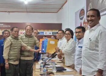 Pasangan Calon Bupati dan Wakil Bupati Humbahas, Irwan Simamora-Sadar Sinaga, Resmi Mendaftar ke KPU