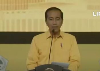 Jokowi Kenakan Kemeja Kuning, Hadiri Penutupan Munas Partai Golkar di JCC Senayan