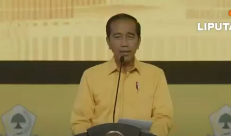 Jokowi Kenakan Kemeja Kuning, Hadiri Penutupan Munas Partai Golkar di JCC Senayan