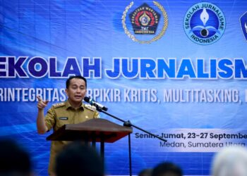 Pj Gubernur Sumut Agus Fatoni Buka Sekolah Jurnalisme Indonesia 2024 di Medan