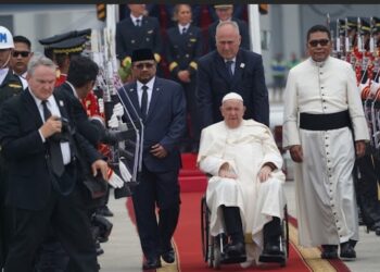 Menag Yaqut Sambut Kedatangan Paus Fransiskus di Indonesia, Sampaikan  Pentingnya Dialog Antariman