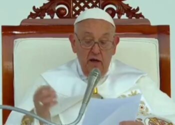 Homili Paus Fransiskus di GBK: “Jangan Pernah Lelah Menabur Harapan dan Bermimpi untuk Perdamaian”