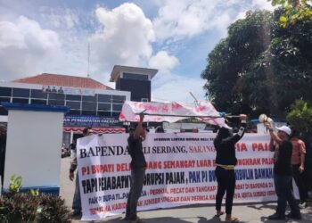 Surat Klarifikasi Tak Dijawab, Lintas Ormas Gelar Aksi di Bapenda Deli Serdang