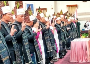 50 Anggota DPRD Simalungun Masa Jabatan 2024-2029 Ucapkan Sumpah-Janji