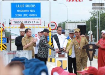 Presiden RI  Jokowi Resmikan Ruas Jalan Tol Trans Sumatera Bernuansa Tradisi di Simalungun: Dorong Pertumbuhan Ekonomi dan Pariwisata di Danau Toa