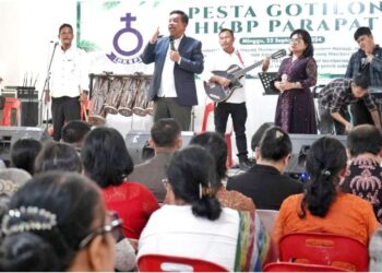 Bupati Simalungun Hadiri Pesta Gotilon HKBP Parapat dan Berikan Bantuan