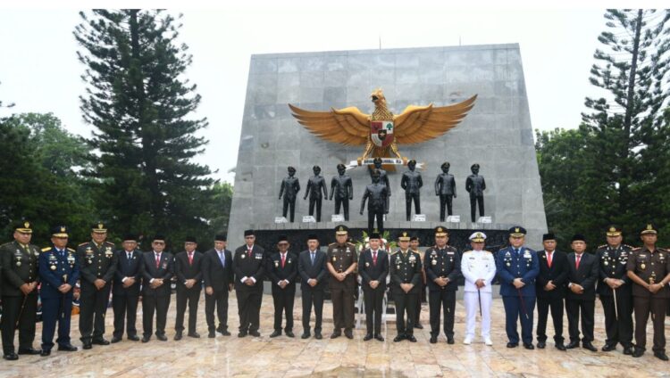 Pj Gubernur Sumut Pimpin Upacara Hari Kesaktian Pancasila: Ajak Masyarakat Refleksikan Nilai Pancasila