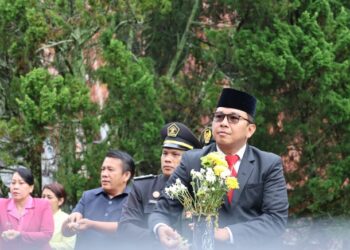 Pj Bupati Toba dan Forkopimda Gelar Ziarah di Makam Sisingamangaraja XII pada Hari Pahlawan
