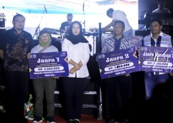 Pemkab Simalungun Apresiasi Pengelola Wisata dalam Malam Anugerah Pariwisata di Side Event Aquabike Jetski World Championship