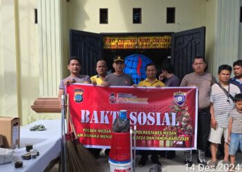 Kapolsek Medan Tuntungan Gelar Bakti Sosial Menyambut Natal dan Tahun Baru 2024-2025