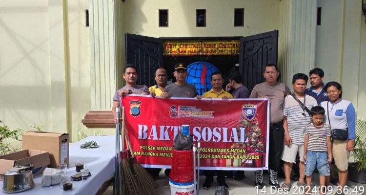 Kapolsek Medan Tuntungan Gelar Bakti Sosial Menyambut Natal dan Tahun Baru 2024-2025