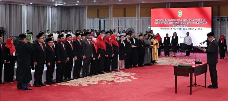 Pj Gubernur Sumut Agus Fatoni Lantik 12 Pejabat Eselon 3 dan 42 Pejabat Eselon 4, Tekankan Efisiensi dan Inovasi dalam Pembangunan