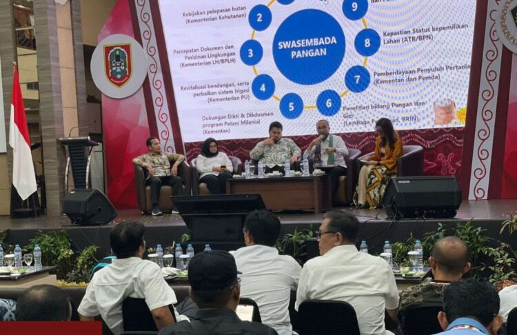 Seminar Ekonomi Pancasila “Prabowonomics” Bahas Kalsel Sebagai Gerbang Logistik Kalimantan di HPN 2025