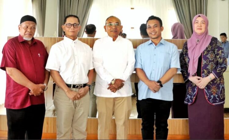 Bupati dan Wakil Bupati Simalungun Terima Audiensi Tim Pengusung Tuan Rondahaim Saragih Garingging Menjadi Pahlawan Nasional